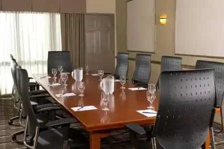 Best Western-Montreal & Conference Centre - 18