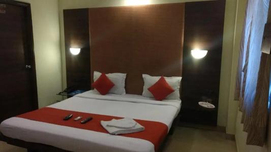 Bhammar's Inn - a Pure Veg - 80