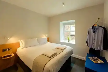 Isaacs Cork City - 140