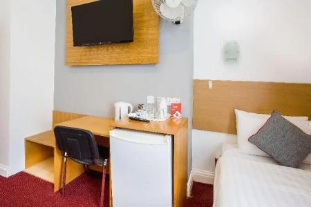 Oyo London Guest House - 62
