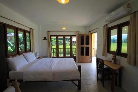 Country Retreat - 36