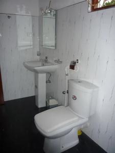 Beach Lagoon Guesthouse - 55