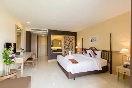 Crystal Palace Pattaya -Sha Extra Plus - 56