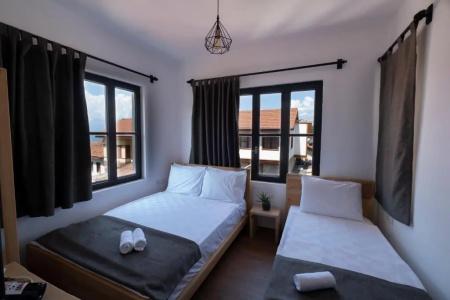 Solo Boutique - 23