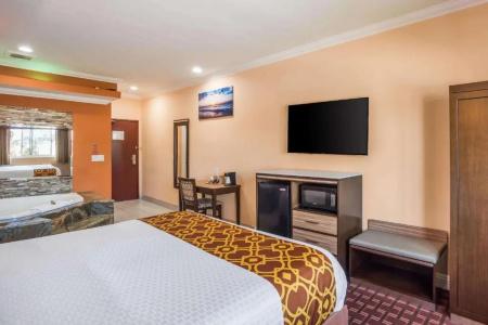 Rodeway Inn & Suites - - 36