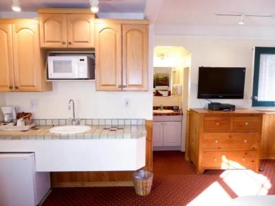 Briarwood Inn - 86