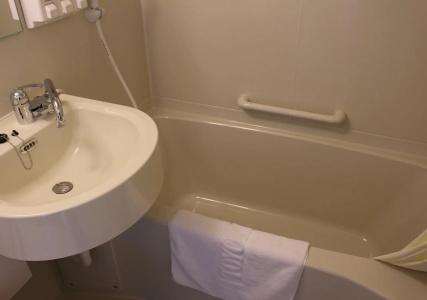 Toyoko Inn Osaka Tsutenkaku Mae - 13