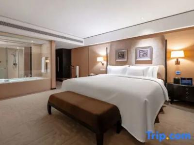 The Lakeview - 65