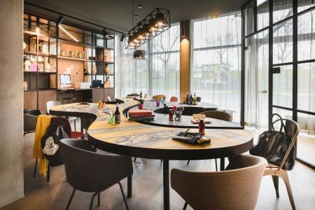 Moxy Dresden Neustadt - 36