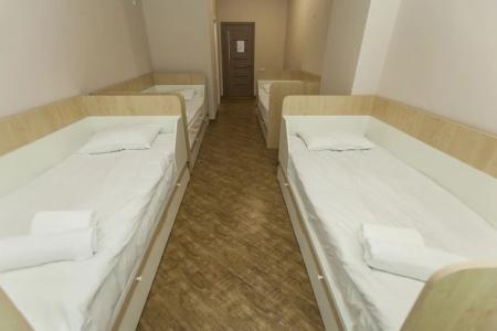 Holiday & Hostel - 21