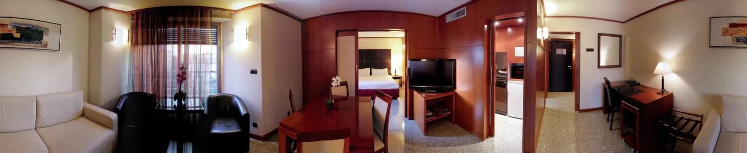Goldstar  & Suites - 13