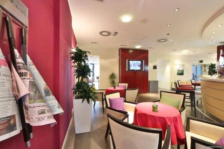Best Western Palace Inn - 25