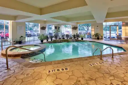 Holiday Inn Express & Suites Houston-Downtown Convention Center, An Ihg - 12