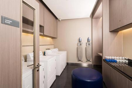 Holiday Inn Express Bangkok Siam, An Ihg - Sha Extra Plus - 17