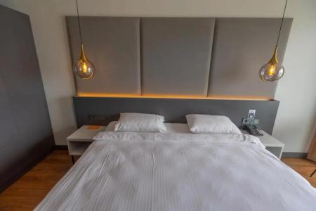 Santana Otel - 125