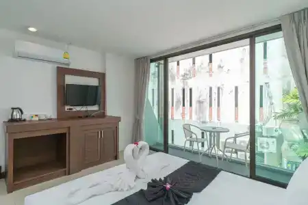 Destinaation Patong Boutique by the sea - 7
