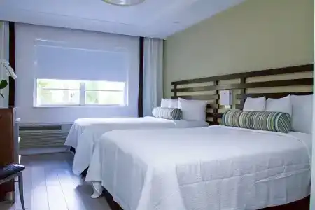 Dorchester & Suites - 25