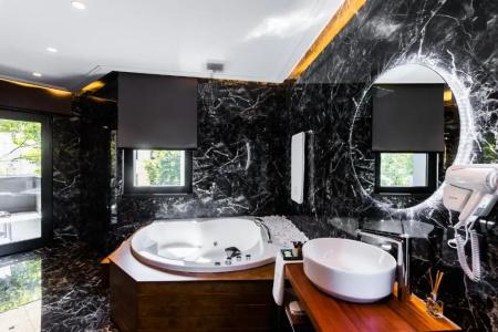 La Suite Boutique - 182