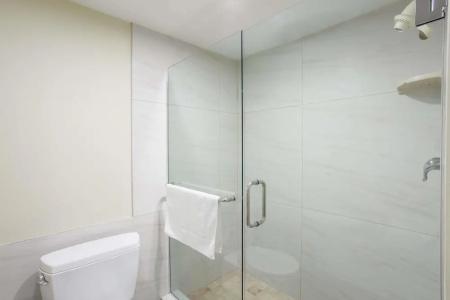 Ramada by Wyndham Culver City - 15