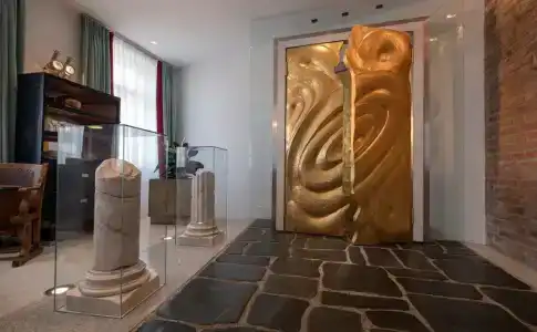 House of Time - Fancy Suites - 23