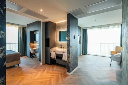 HOTELUX Airport - 55