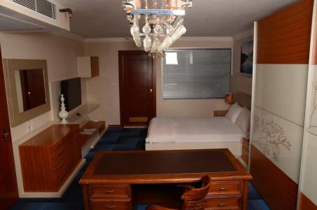 Business Grand - 4