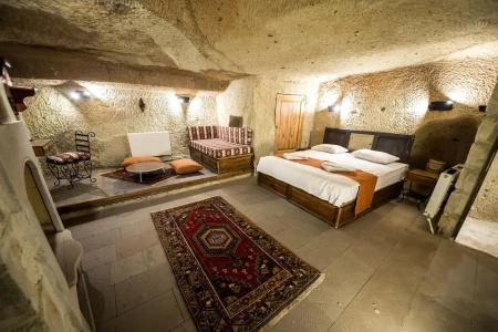 Harkasos Cave - 22