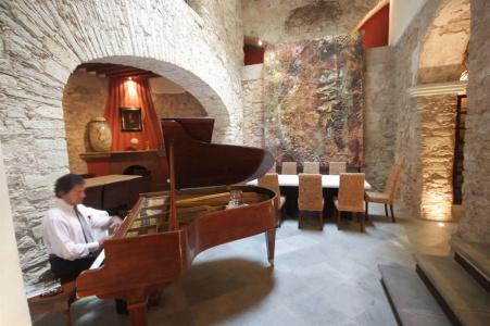 Casona Alonso 10 - 16