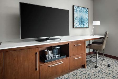 Hilton Boston Logan Airport - 64