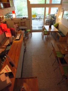 Max Hostel - 40
