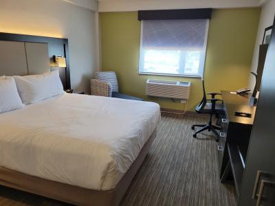 Holiday Inn Express Maspeth, An Ihg - 44