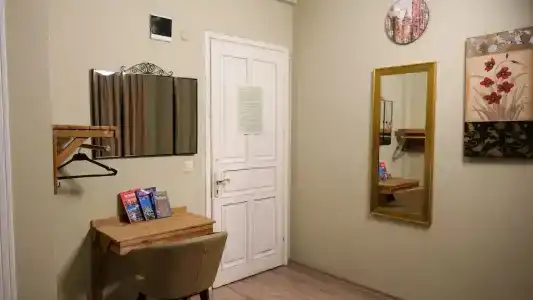 Second Home Hostel - 46