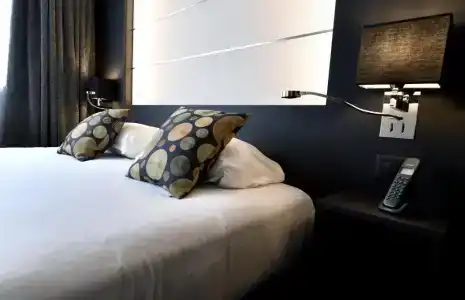 Hôtel Des Quatrans - 53