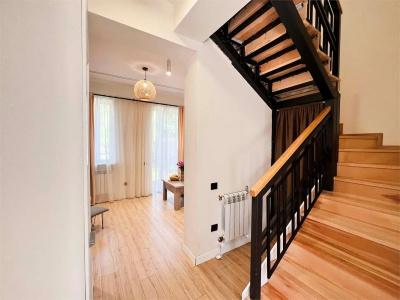 Motives Inn - 165