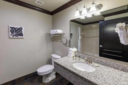 Hawthorn Suites by Wyndham - 32