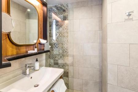Best Western Plus La Demeure - 89
