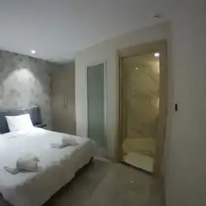 Le Luxe Suites & Spa - 25