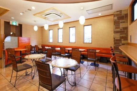 r&b Hakata Ekimae 1 - 27