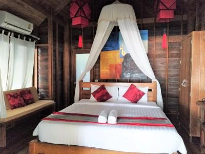 Chivaree and Resort - 4