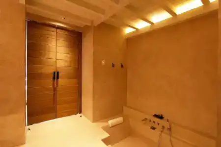 Town Square Suites by Toscana Valley - 9