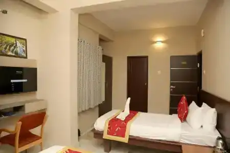 Soundarya - 38
