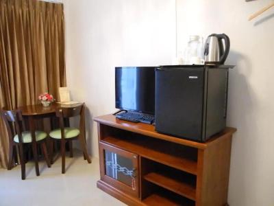 Bann Tawan Hostel & Spa - 25