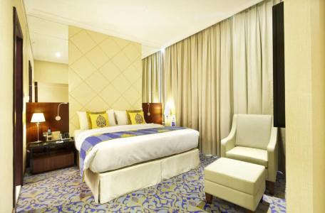Raviz Center Point - 17