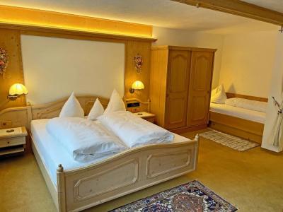 Alkira - 43