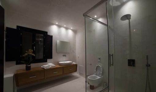 Daydream Luxury Suites - 4