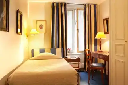 Relais Du Louvre - 43