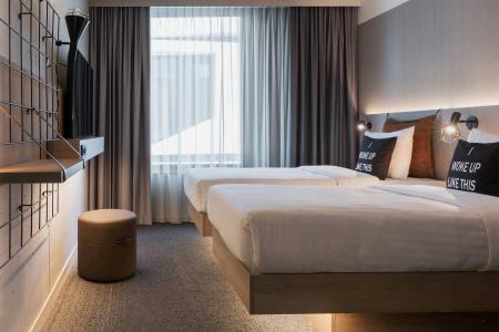 Moxy Lausanne City - 8