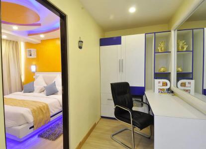 Royal Penguin Boutique & Spa - 5