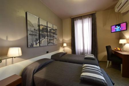 AMBRA - The only central lakeside in - 1