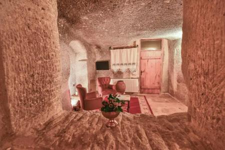 Mosaic Cave - 68